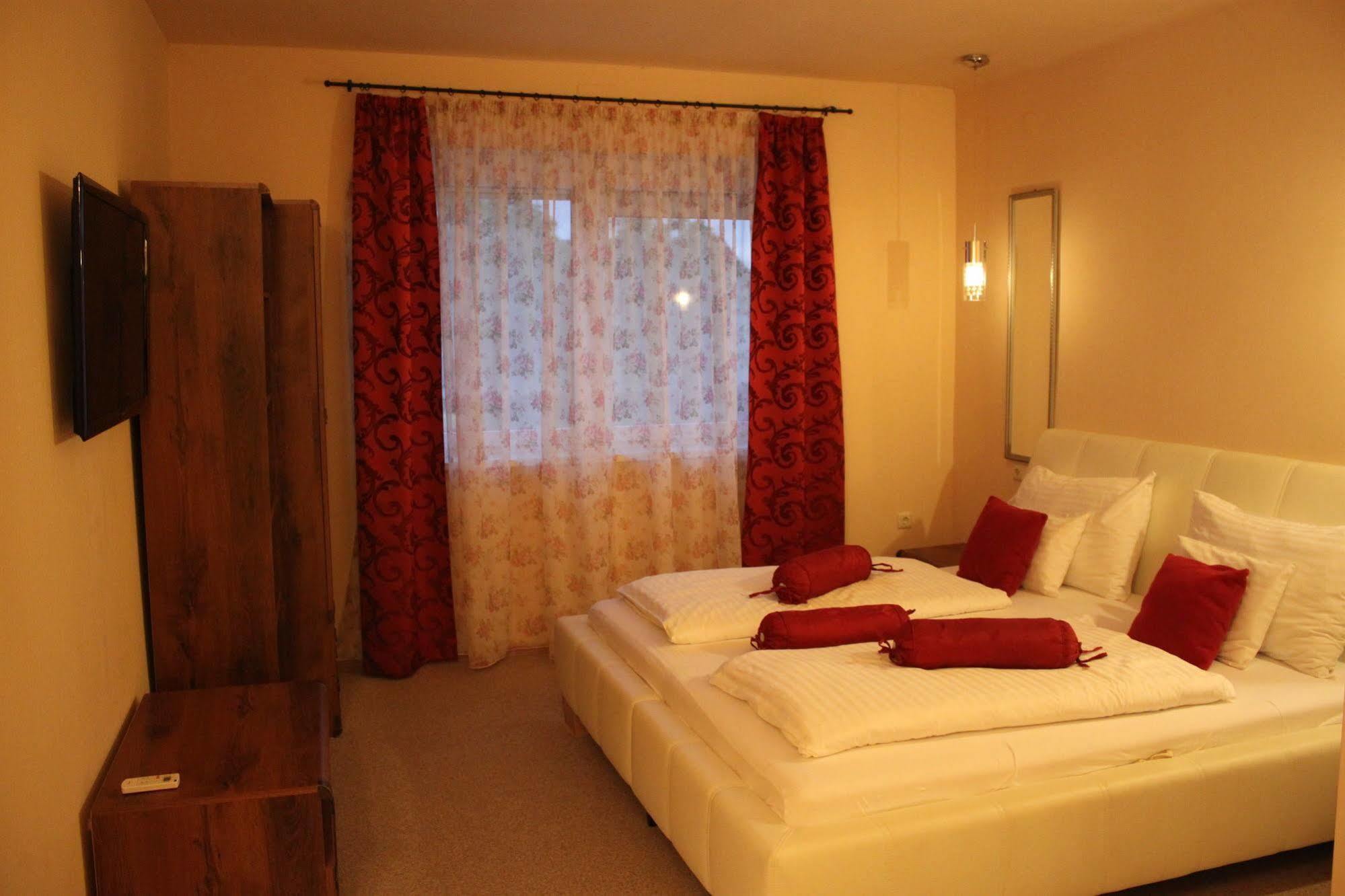 Hotel Al Faro Lodge Am See 포돌스돌프앰씨 외부 사진